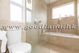 【清水灣品味裝修村屋出售】交通便利・綠景