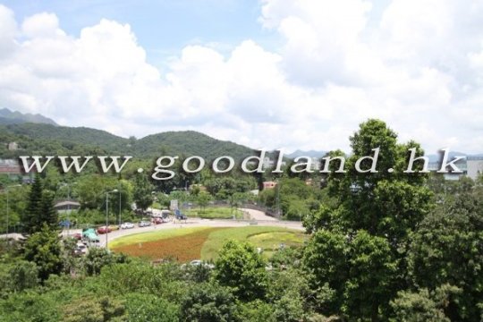 【西貢排屋邊位花園別墅放售】現代時尚靚裝｜開揚景致屋苑泳池近交通