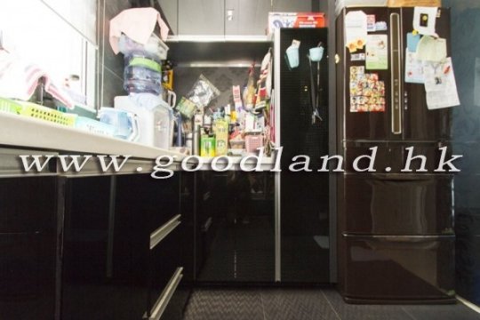 西貢會所配套半獨立別墅出售