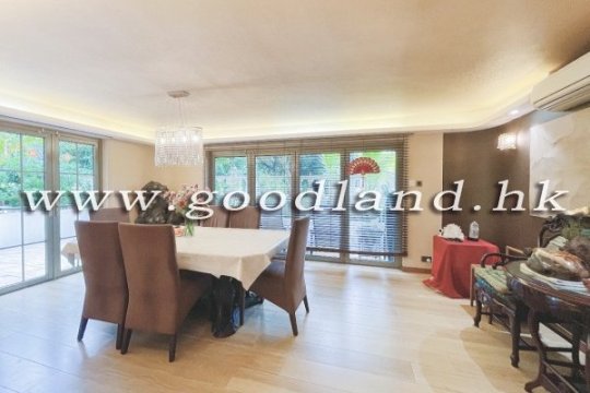 【西貢獨立村屋出售】外籍社區・平台花園・屋苑泳池