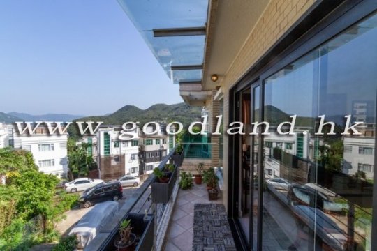 清水灣海景上複式天台村屋出售