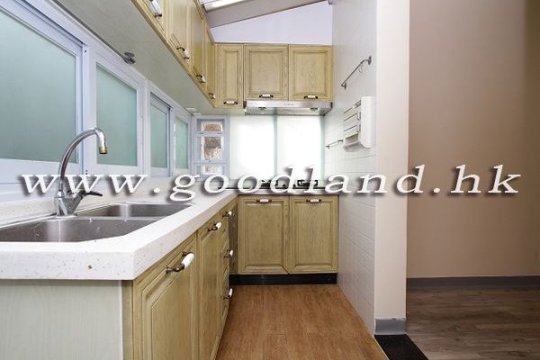 【清水灣品味裝修村屋出售】寬敞實用・優質生活