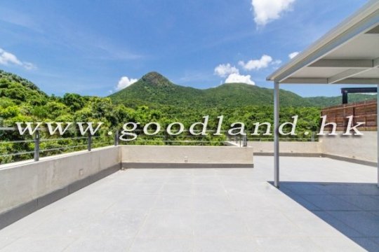 【清水灣品味裝修村屋出售】綠景・實用家庭佈局