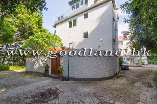 【清水灣海景村屋出售】花園・泊車便利