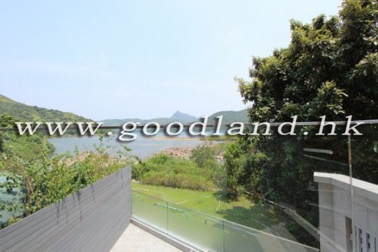 【西貢海景村屋出售】花園