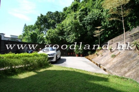 【西貢花園村屋出售】泊車便利・低密度清幽