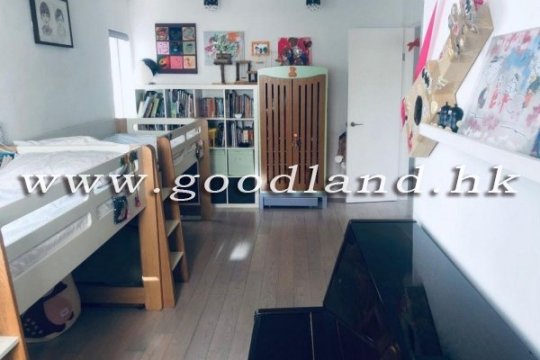 【西貢村屋出售】精緻下複式連花園｜附設時尚設備廚房及極佳保養
