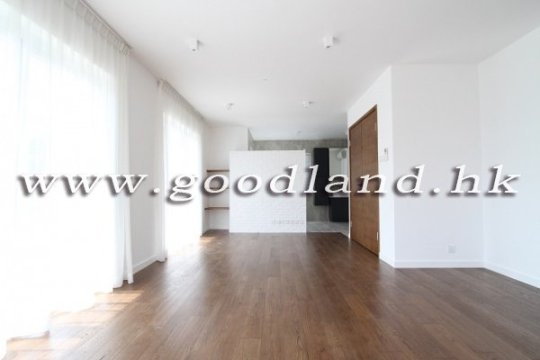 【西貢海景村屋出售】自設超大草坪花園｜4房1套連開放式大廚房、尊享清幽海岸生活
