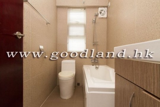 【西貢開揚景觀村屋出售】泊車便利