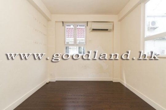【西貢開揚景觀村屋出售】泊車便利