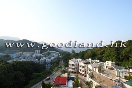 【清水灣花園屋苑住宅出售】天台・交通便利