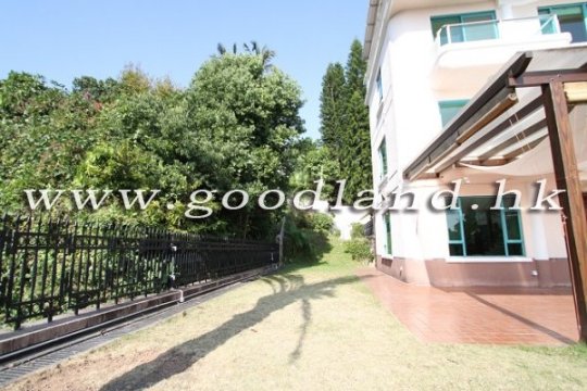 【西貢極缺最熱門村屋出售】尊享超大草坪花園｜屋苑泳池清幽4房1套